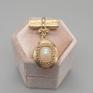 1928 VINTAGE Brooch